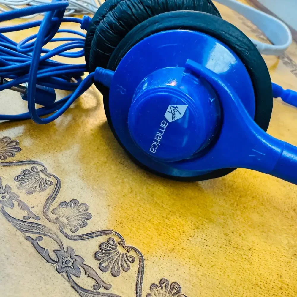 Set of 2 Headphones Virgin America Airplane Working
